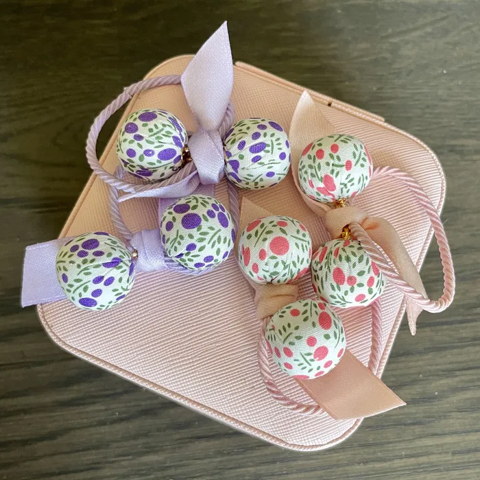 Necklaces Girls Ball and Bow Hair Ties iszi ONLINE