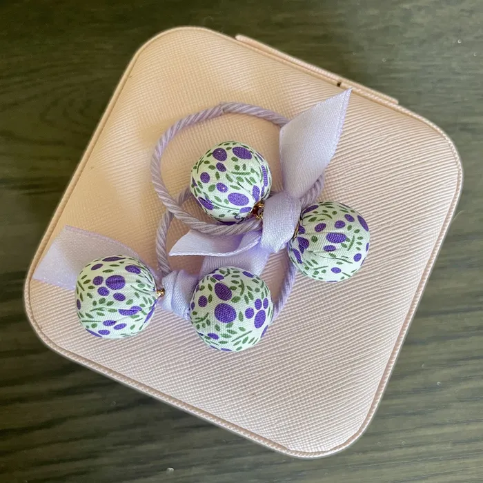 Necklaces Girls Ball and Bow Hair Ties iszi ONLINE