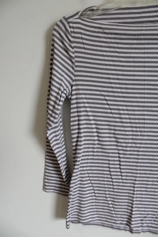 Rings Old Navy Old Navy Classic Gray White Striped Boatneck Shirt S
