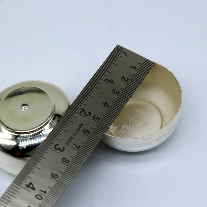 999 fine silver handmade gorgeous small idols Prasadam box trinket box container box solid silver puja article utensils su1107 TRIBAL ORNAMENTS Necklaces