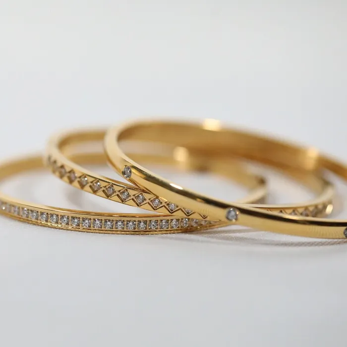 Jewelvers Bracelets 18K GoldFilled Zirconia Bangle Jewelvers Bracelets 18K GoldFilled Zirconia Bangle
