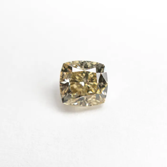 Misfit Diamonds 101ct 535x618x398mm SI2 C5 Cushion Brilliant 2070510 Earrings