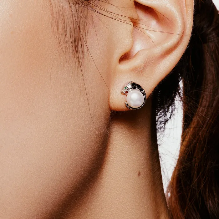 Panther Freshwater Pearl Earrings WE00119 SAFARI Pearly Lustre Earrings