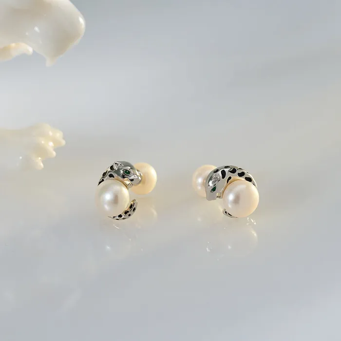 Panther Freshwater Pearl Earrings WE00119 SAFARI Pearly Lustre Earrings