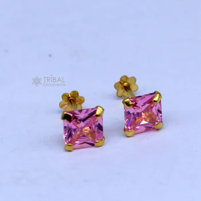 TRIBAL ORNAMENTS 14Kt yellow gold baby pink diamond stud earring for unisex er196 Earrings