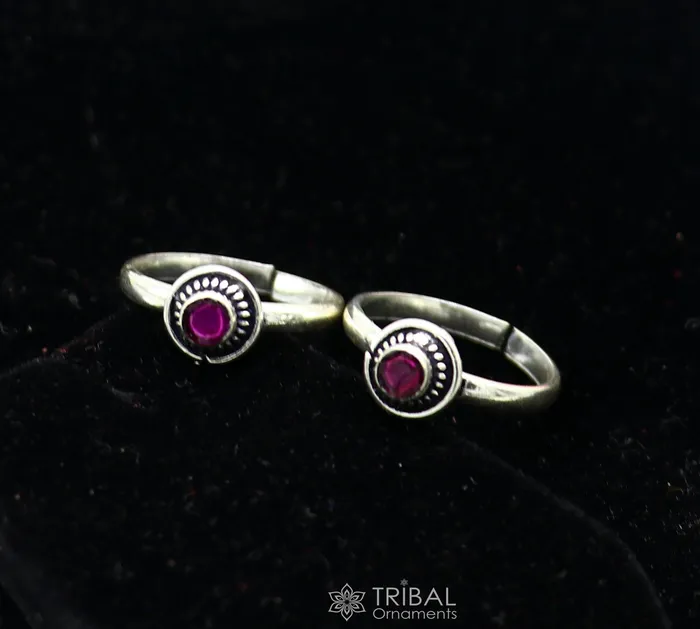 TRIBAL ORNAMENTS Rings 925 sterling silver handmade round shape tiny red stone toe ring band tribal belly cultural ethnic jewelry from India ntr98 TRIBAL ORNAMENTS Rings 925 sterling silver handmade round shape tiny red stone toe ring band tribal belly cultural ethnic jewelry from India ntr98
