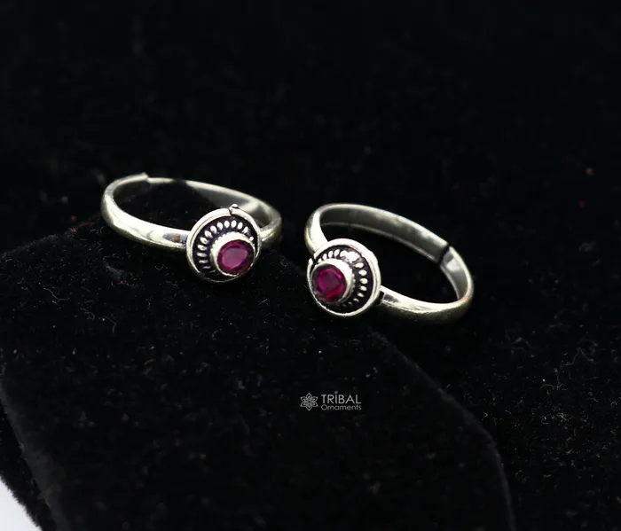 TRIBAL ORNAMENTS Rings 925 sterling silver handmade round shape tiny red stone toe ring band tribal belly cultural ethnic jewelry from India ntr98 TRIBAL ORNAMENTS Rings 925 sterling silver handmade round shape tiny red stone toe ring band tribal belly cultural ethnic jewelry from India ntr98