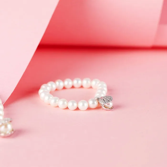 Wonderland Freshwater Pearl Bracelet WB00086 Pearly Lustre Bracelets