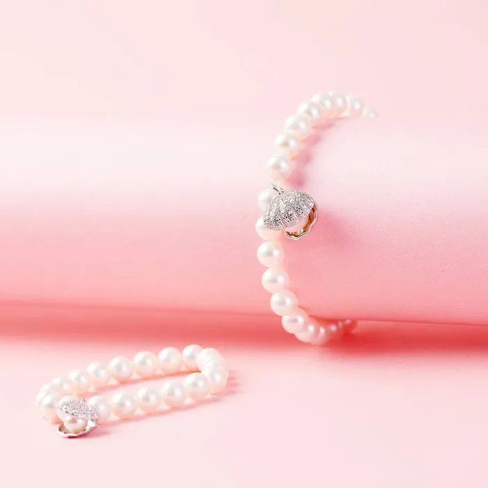 Wonderland Freshwater Pearl Bracelet WB00086 Pearly Lustre Bracelets