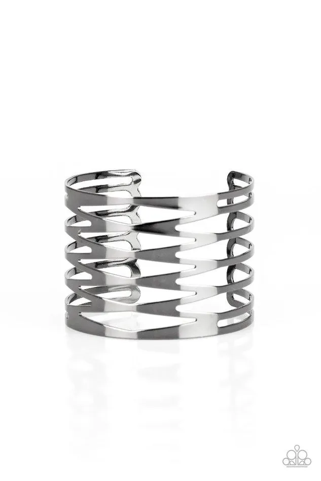 Bracelets Paparazzi Jewelry Paparazzi Bracelet Keep Them On Edge Black