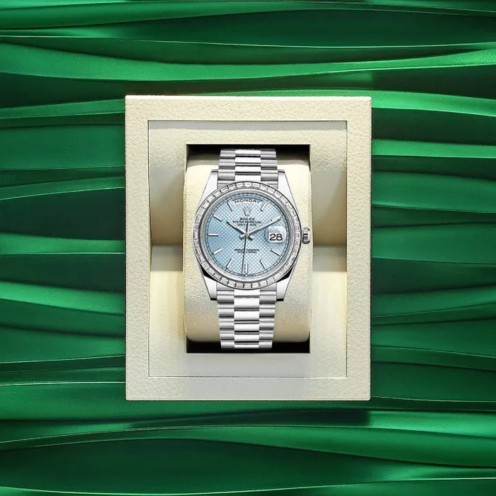 Bracelets Rolex Day Date 40mm Ref 228396tbr0001 Ice Blue Diagonal Motif Stick Dial Platinum President Bracelet Mens Watch Rolex