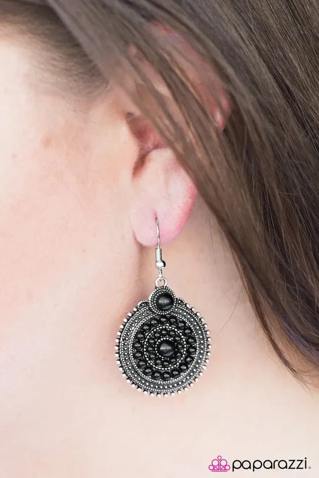 Earrings Paparazzi Jewelry Paparazzi Earring Belle Of Bali Black