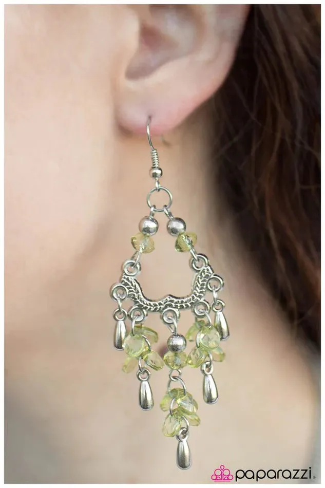 Earrings Paparazzi Jewelry Paparazzi Earring To The Dance Floor Green