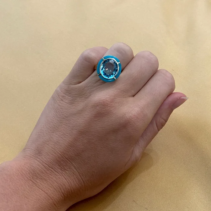 Goshwara Oval Blue Topaz Turquoise Inlay 18K Gold Ring Goshwara Rings