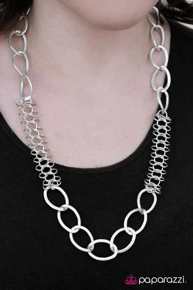 Necklaces Paparazzi Jewelry Paparazzi Necklace Caught In Her Web Silver