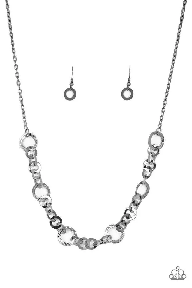 Necklaces Paparazzi Jewelry Paparazzi Necklace Move It On Over Black