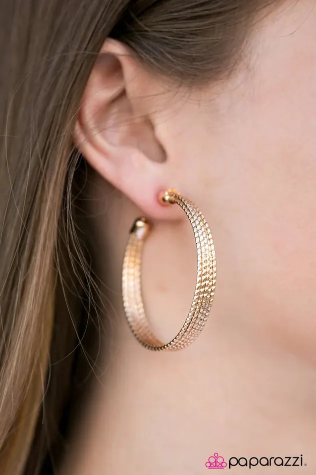 Paparazzi Earring GLOW and Behold Gold Paparazzi Jewelry Earrings