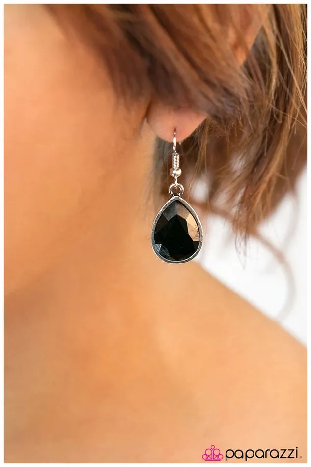 Paparazzi Earring Lovelust Black Paparazzi Jewelry Earrings