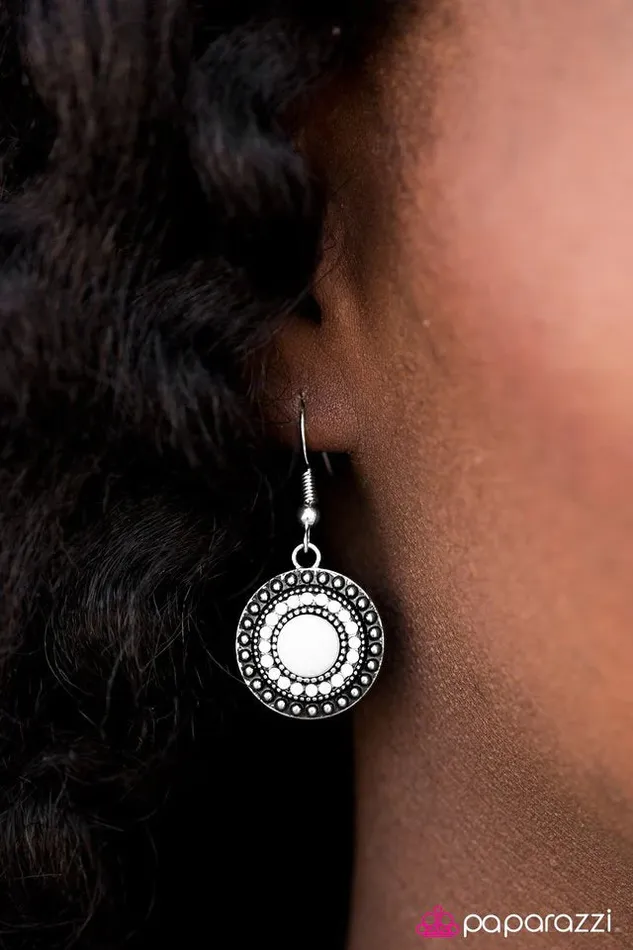 Paparazzi Earring Paradise Isla White Paparazzi Jewelry Earrings