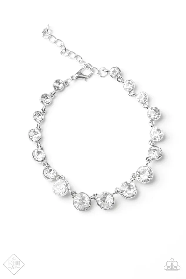 Paparazzi Jewelry Bracelets Paparazzi Bracelet GLOW All Out White