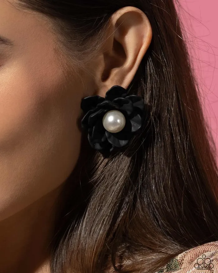 Paparazzi Jewelry Earrings Paparazzi Earring Blooming Backdrop Black Paparazzi Jewelry Earrings Paparazzi Earring Blooming Backdrop Black