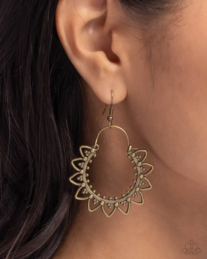 Paparazzi Jewelry Earrings Paparazzi Earring Botanical Tambourine Brass