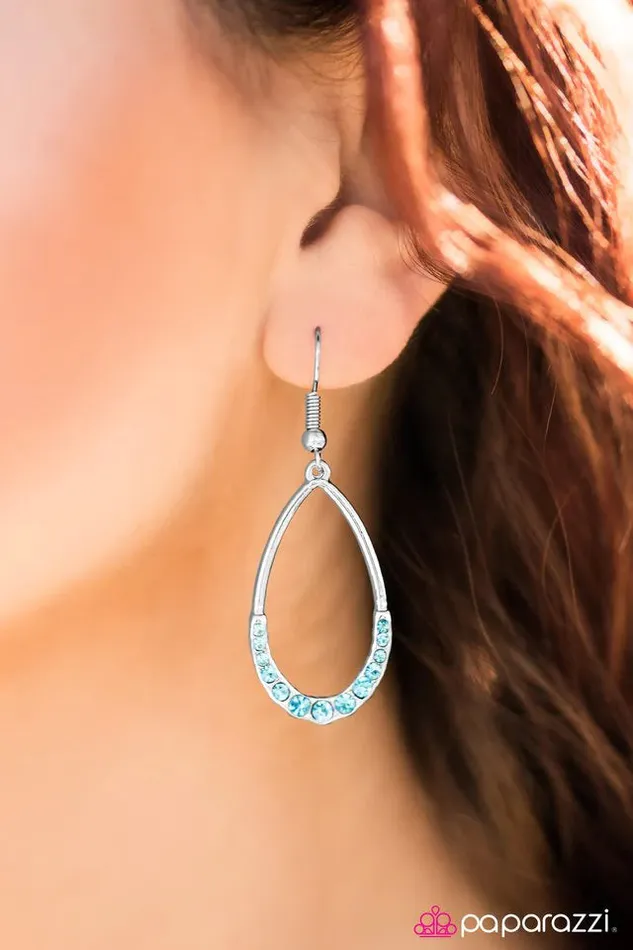 Paparazzi Jewelry Earrings Paparazzi Earring Kiss The Girl Blue