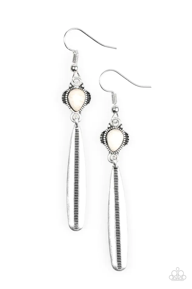 Paparazzi Jewelry Earrings Paparazzi Earring Tropic Trek White