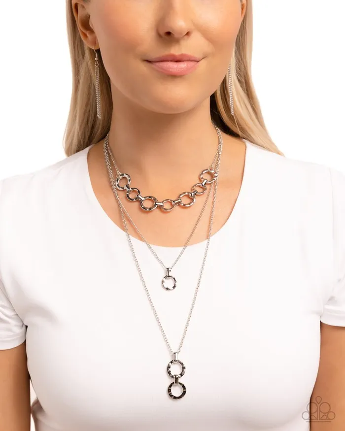 Paparazzi Jewelry Necklaces Paparazzi Necklace Dotted Demeanor Silver
