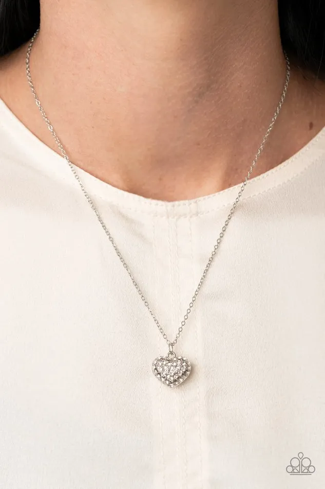 Paparazzi Jewelry Necklaces Paparazzi Necklace HeartWarming Glow White