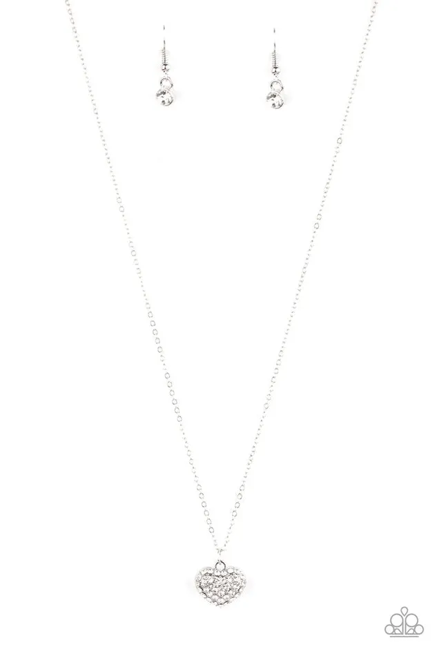 Paparazzi Jewelry Necklaces Paparazzi Necklace HeartWarming Glow White Paparazzi Jewelry Necklaces Paparazzi Necklace HeartWarming Glow White