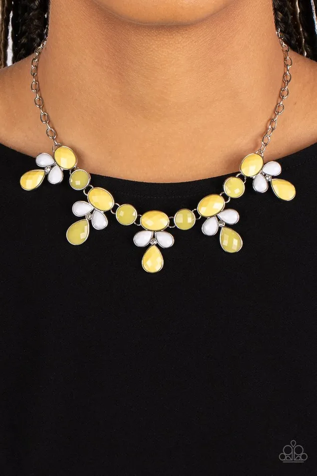Paparazzi Jewelry Necklaces Paparazzi Necklace Midsummer Meadow Yellow