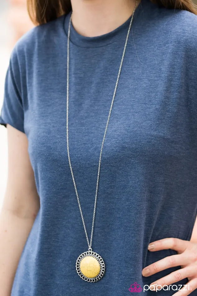 Paparazzi Jewelry Necklaces Paparazzi Necklace Over The Mountain Yellow