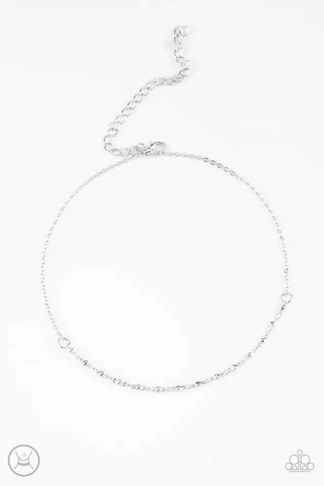 Paparazzi Jewelry Necklaces Paparazzi Necklace Take a Risk Silver
