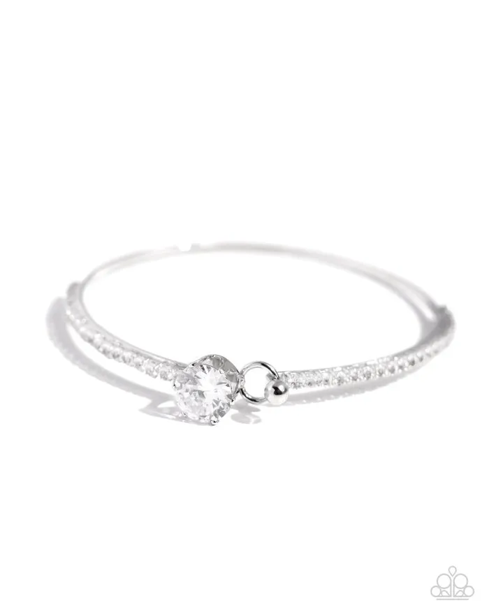 Paparazzi Jewelry Paparazzi Bracelet Gamut Glam White Bracelets Paparazzi Jewelry Paparazzi Bracelet Gamut Glam White Bracelets