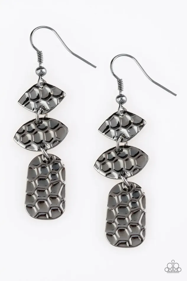 Paparazzi Jewelry Paparazzi Earring Nine to HIVE Black Earrings
