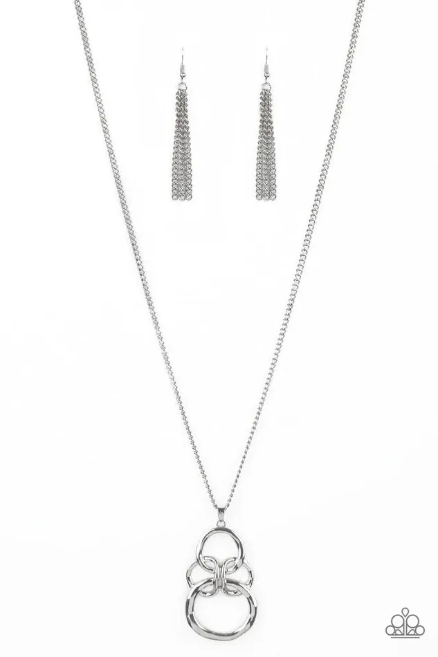 Paparazzi Jewelry Paparazzi Necklace Courageous Contour Silver Necklaces