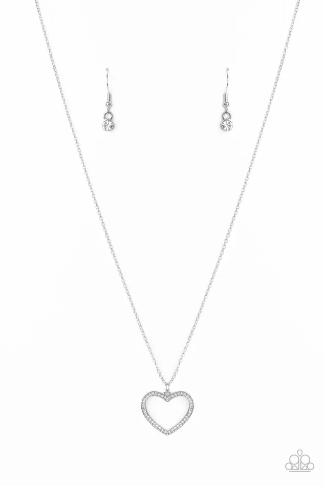 Paparazzi Jewelry Paparazzi Necklace GLOW by Heart White Necklaces