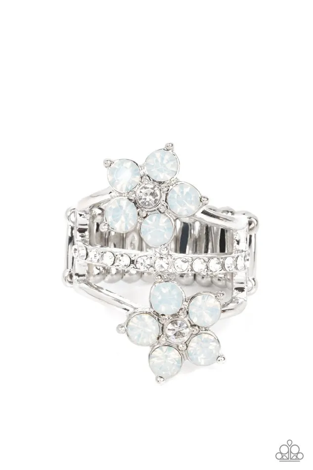 Paparazzi Jewelry Rings Paparazzi Ring Precious Petals White