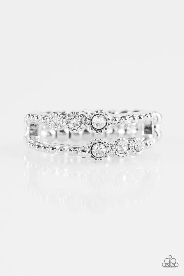 Paparazzi Jewelry Rings Paparazzi Ring Star Gaze White