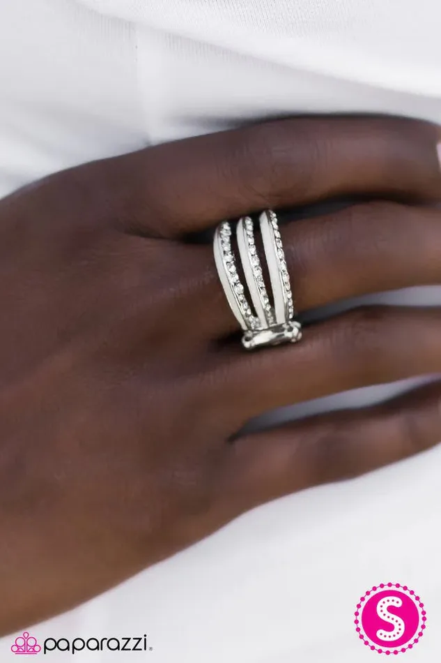 Paparazzi Jewelry Rings Paparazzi Ring The Band Leader White