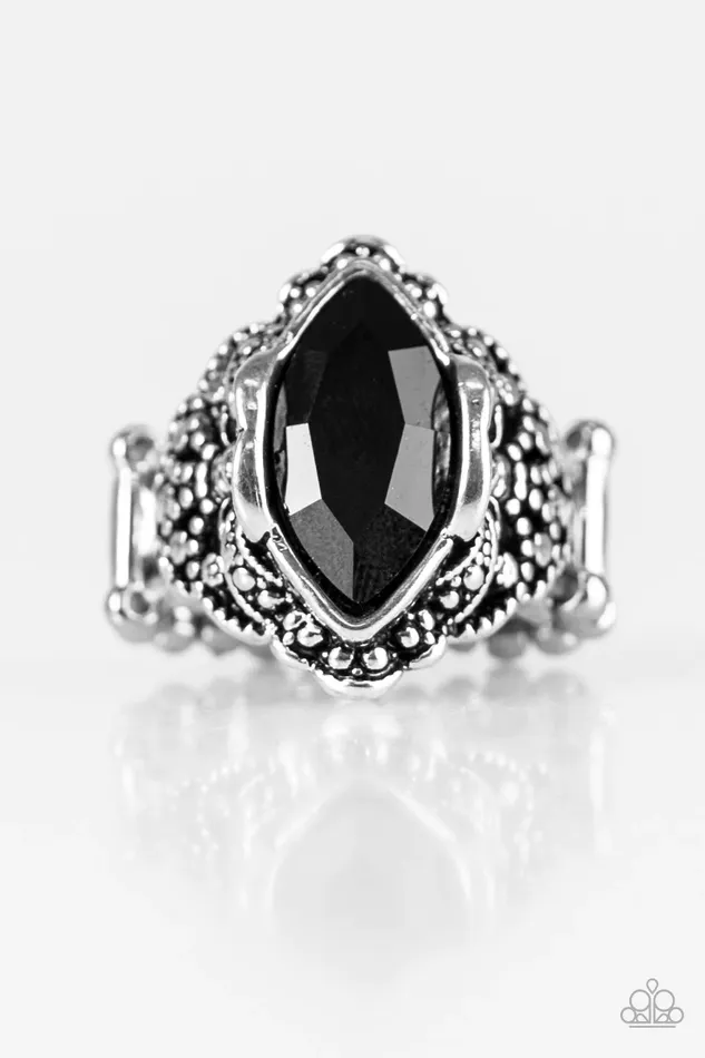 Rings Paparazzi Jewelry Paparazzi Ring Queenly Gardens Black