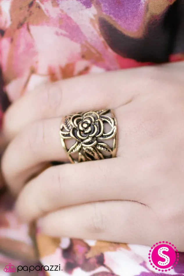 Rings Paparazzi Ring Budding BLOOMance Brass Paparazzi Jewelry