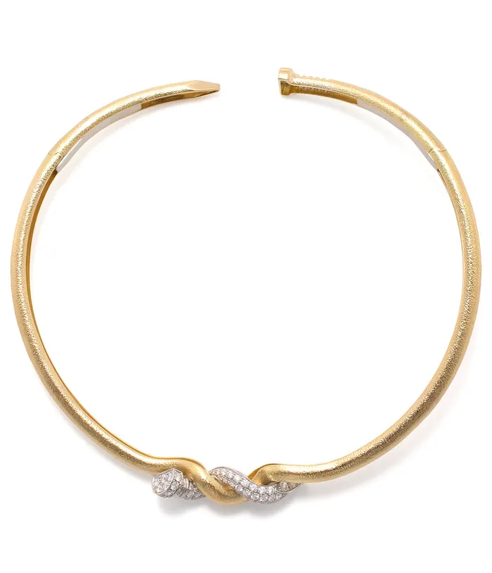 David Webb PreStyled Sets Two Tone Diamond Twisted Nail Collar Hammered 18K Gold David Webb PreStyled Sets Two Tone Diamond Twisted Nail Collar Hammered 18K Gold
