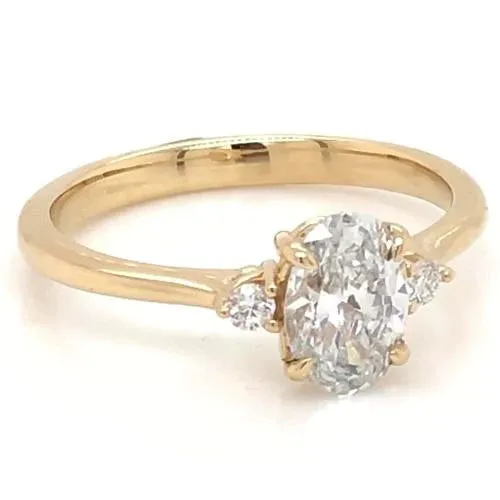 Eagle Claws 3 Stone Engagement Ring Oval Cut Women Yellow Gold 14K Natural Earth Mined Diamond GB Rings Eagle Claws 3 Stone Engagement Ring Oval Cut Women Yellow Gold 14K Natural Earth Mined Diamond GB Rings