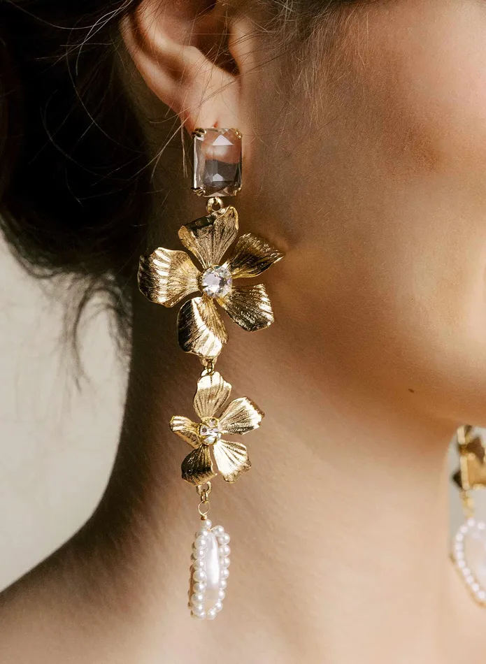 Gilded magnolia crystals and pearl earrings Style 2535 twigs honey Earrings