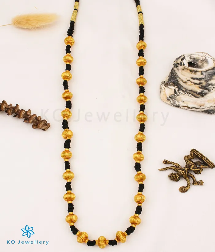 Necklaces The Vaishnavi Jomale Silver Necklace BlackShort Silversmith