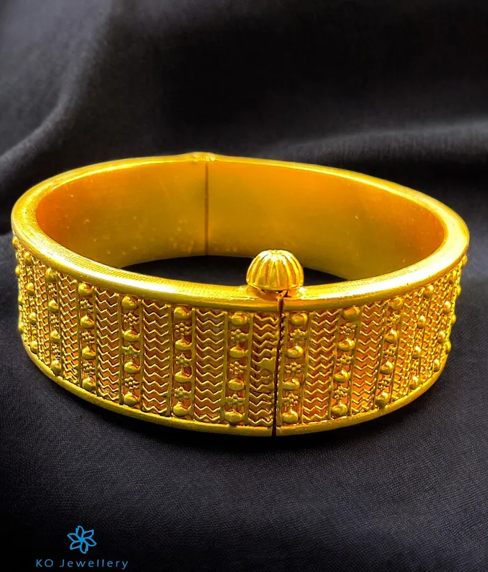 Silversmith Bracelets The Muktika Silver Antique Openable BraceletSize22242628