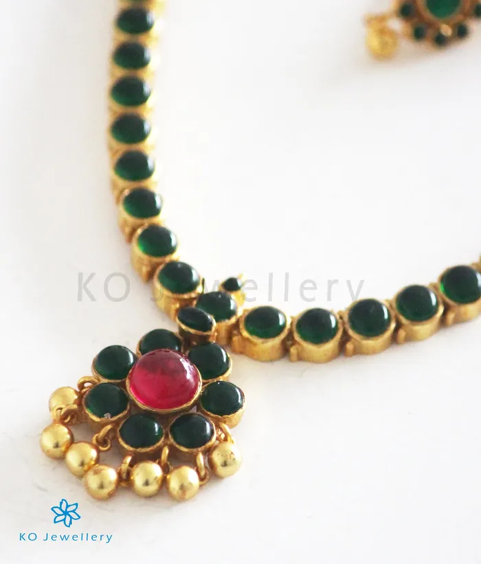 The Pranidhi Addigai Silver Necklace Green Silversmith Necklaces